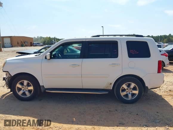 2009 Honda Pilot EX with VIN 5FNYF38499B025634, listed as a IAAI auction lot 43269043 with 226,952 mi miles and . Bid and sale history available at DreamBid. Image 14.