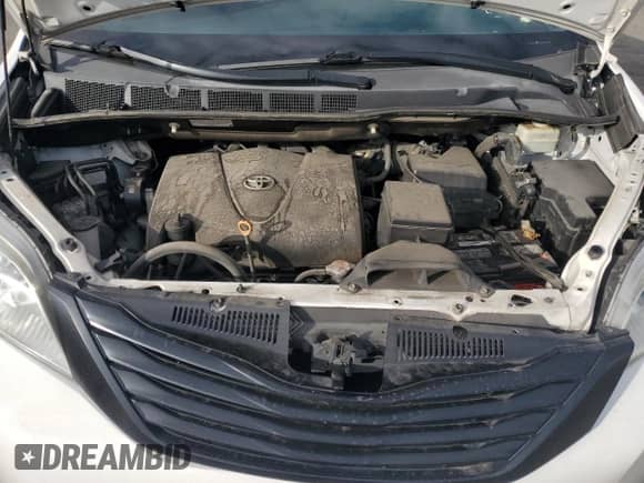 2017 Toyota Sienna L with VIN 5TDZZ3DC2HS832404, listed as a Copart auction lot 81768025 with 83,955 mi miles and Salvage title. Bid and sale history available at DreamBid. Image 12.