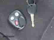 2002 GMC Sierra 1500 SLE с VIN 2GTEC19T521123624, выставлен на аукционе IAAI как лот 42567669 с пробегом 264 545 миль миль и . История ставок и продаж доступна на DreamBid. Изображение 11.