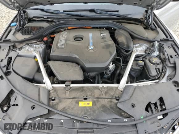 2019 BMW 5 Series 530e xDrive z VIN WBAJB1C53KB376689, wystawiony jako Copart lot #62812785 z przebiegiem 65 718 mil mil oraz Szkoda całkowita • Salvage title. Historia ofert i sprzedaży dostępna na DreamBid. Obrazek 11.