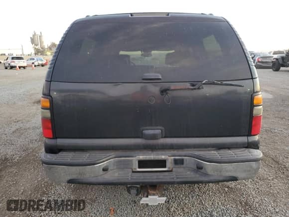 2006 Chevrolet Suburban LS with VIN 1GNEC16ZX6J170501, listed as a Copart auction lot 41559735 with 344,370 mi miles and Clean title. Bid and sale history available at DreamBid. Image 6.