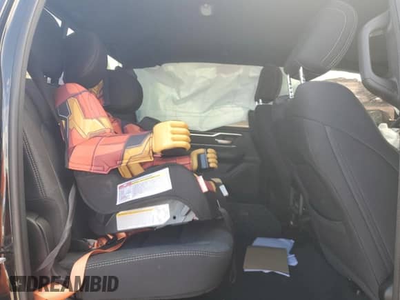 2020 Ram 1500 Big Horn z VIN 1C6RREFGXLN338132, wystawiony jako Copart lot #82759734 z przebiegiem 48 086 mil mil oraz Nie do naprawy • Non repairable. Historia ofert i sprzedaży dostępna na DreamBid. Obrazek 10.