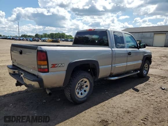 2006 GMC Sierra 1500 SLT with VIN 1GTEK19B46Z299622, listed as a Copart auction lot 70089675 with 169,237 mi miles and Clean title. Bid and sale history available at DreamBid. Image 3.