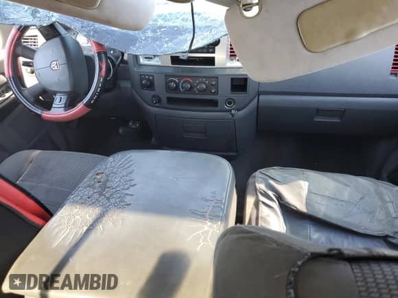 2007 Dodge 1500 SLT with VIN 1D7HU182X7S223556, listed as a Copart auction lot 70144505 with 282,397 mi miles and Salvage title. Bid and sale history available at DreamBid. Image 8.