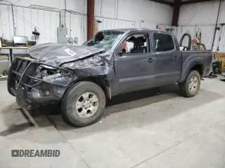 2015 Toyota Tacoma с VIN 5TFLU4EN5FX139148, выставлен на аукционе Copart как лот 77794484 с пробегом 73 276 миль миль и Списание • Salvage title. История ставок и продаж доступна на DreamBid. Изображение 1.