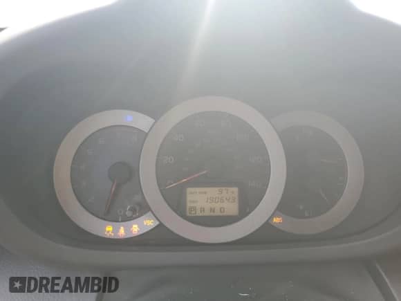 2007 Toyota RAV4 Sport with VIN JTMZD32V475048216, listed as a Copart auction lot 64524205 with 190,643 mi miles and Salvage title. Bid and sale history available at DreamBid. Image 9.