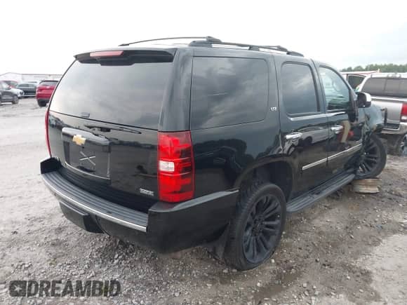2012 Chevrolet Tahoe LTZ с VIN 1GNSKCE05CR292846, выставлен на аукционе IAAI как лот 42585464 с пробегом 277 198 миль миль и . История ставок и продаж доступна на DreamBid. Изображение 4.