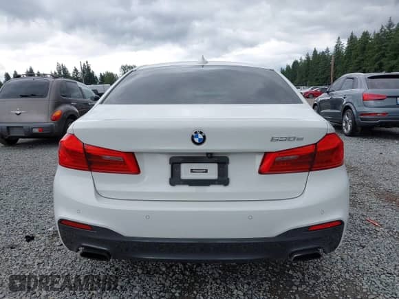 2019 BMW 5 Series 530e с VIN WBAJA9C57KB389401, выставлен на аукционе IAAI как лот 42565098 с пробегом 52 343 миль миль и . История ставок и продаж доступна на DreamBid. Изображение 17.