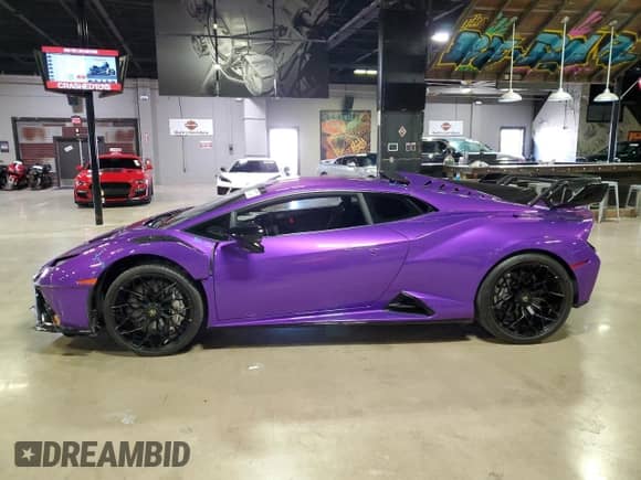 2023 Lamborghini Huracan with VIN ZHWUA6ZX7PLA21724, listed as a Copart auction lot 78715274 with 1,203 mi miles and Salvage title. Bid and sale history available at DreamBid. Image 3.