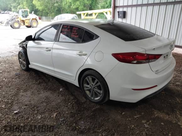 2017 Hyundai Elantra SE z VIN 5NPD84LF8HH144363, wystawiony jako IAAI lot #42429036 z przebiegiem 104 964 mil mil oraz . Historia ofert i sprzedaży dostępna na DreamBid. Obrazek 3.