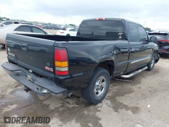 2004 GMC Sierra 1500 with VIN 1GTEC19V74Z273763, listed as a IAAI auction lot 42134689 with 332,866 mi miles and . Bid and sale history available at DreamBid. Image 4.
