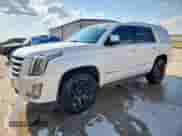 2017 Cadillac Escalade Premium Luxury z VIN 1GYS4CKJ9HR356744, wystawiony jako Copart lot #70112885 z przebiegiem 121 991 mil mil oraz Czysty tytuł • Clean title. Historia ofert i sprzedaży dostępna na DreamBid. Obrazek 1.