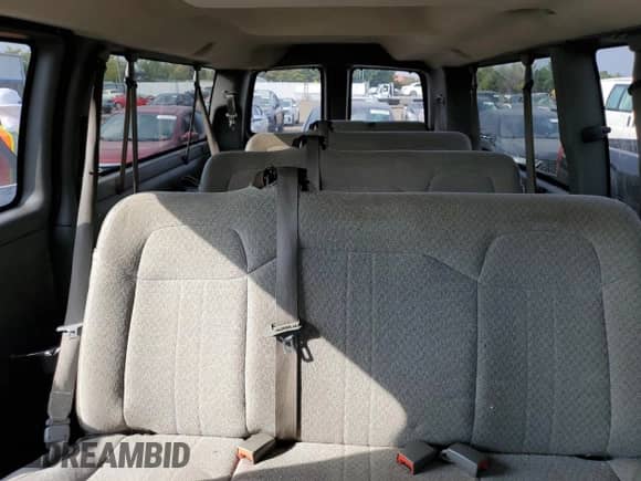 2014 Chevrolet Express Passenger LT с VIN 1GAZG1FG2E1114315, выставлен на аукционе Copart как лот 81058795 с пробегом 187 061 миль миль и Списание • Salvage title. История ставок и продаж доступна на DreamBid. Изображение 10.