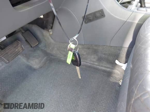 2005 Honda Accord EX-L z VIN 1HGCM66555A011439, wystawiony jako IAAI lot #42518512 z przebiegiem 211 280 mil mil oraz . Historia ofert i sprzedaży dostępna na DreamBid. Obrazek 11.