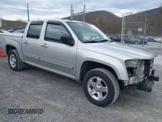 2010 Chevrolet Colorado 1LT z VIN 1GCDSCDE6A8133142, wystawiony jako IAAI lot #41843196 z przebiegiem 157 315 mil mil oraz . Historia ofert i sprzedaży dostępna na DreamBid. Obrazek 1.