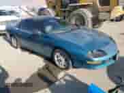 1994 Chevrolet Camaro Z28 z VIN 2G1FP22P3R2127759, wystawiony jako Copart lot #83844354 z przebiegiem 114 607 mil mil oraz Szkoda całkowita • Salvage title. Historia ofert i sprzedaży dostępna na DreamBid. Obrazek 4.