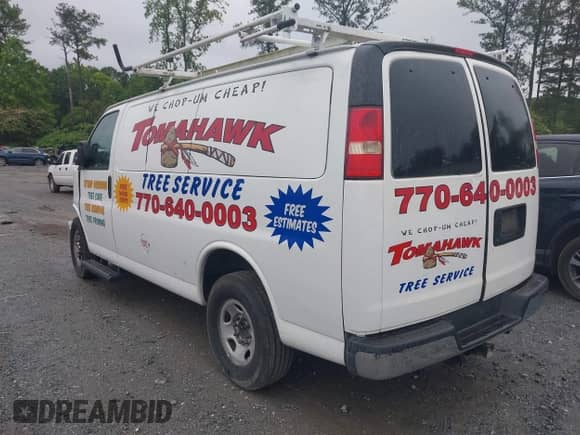 2014 Chevrolet Express Passenger LT with VIN 1GAZGYFG4E1213288, listed as a IAAI auction lot 42347938 with 113,614 mi miles and . Bid and sale history available at DreamBid. Image 3.