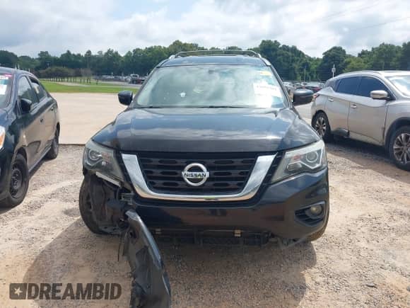 2017 Nissan Pathfinder S z VIN 5N1DR2MN8HC628936, wystawiony jako IAAI lot #43059201 z przebiegiem 156 272 mil mil oraz . Historia ofert i sprzedaży dostępna na DreamBid. Obrazek 12.