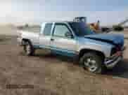 1993 GMC Sierra 1500 SLT с VIN 2GTEK19Z6P1507913, выставлен на аукционе Copart как лот 71995315 с пробегом 260 353 миль миль и Списание • Salvage title. История ставок и продаж доступна на DreamBid. Изображение 4.