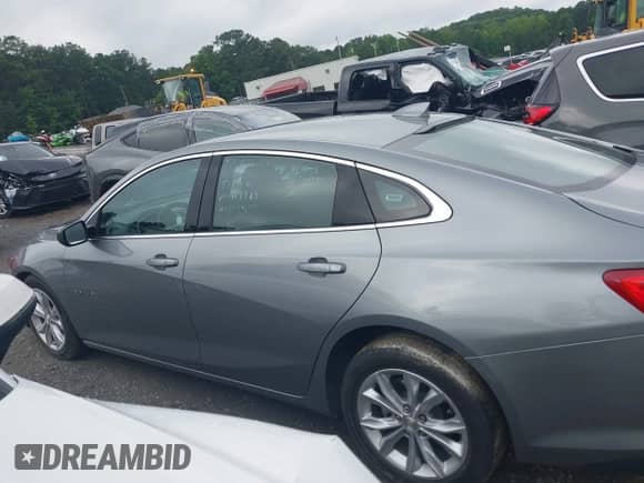 2024 Chevrolet Malibu LT with VIN 1G1ZD5ST4RF111783, listed as a IAAI auction lot 42411471 with 47,981 mi miles and . Bid and sale history available at DreamBid. Image 14.