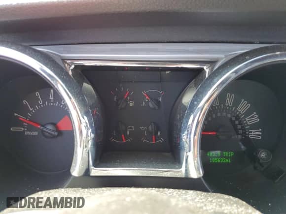 2005 Ford Mustang GT Deluxe с VIN 1ZVFT85H455196014, выставлен на аукционе Copart как лот 64955205 с пробегом 185 633 миль миль и Списание • Salvage title. История ставок и продаж доступна на DreamBid. Изображение 9.