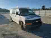 2008 Chevrolet Express Cargo z VIN 1GCGG25C481119510, wystawiony jako Copart lot #47071765 z przebiegiem 392 884 mil mil oraz Szkoda całkowita • Salvage title. Historia ofert i sprzedaży dostępna na DreamBid. Obrazek 11.