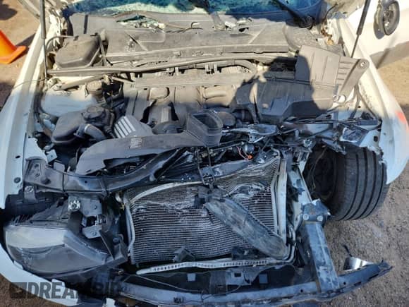 2011 BMW 3 Series 328i с VIN WBAPH5C57BF094371, выставлен на аукционе Copart как лот 80854585 с пробегом Не указан миль и Списание • Salvage title. История ставок и продаж доступна на DreamBid. Изображение 11.