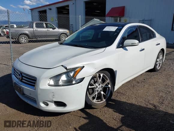 2013 Nissan Maxima S z VIN 1N4AA5AP9DC812580, wystawiony jako IAAI lot #43039510 z przebiegiem 193 523 mil mil oraz . Historia ofert i sprzedaży dostępna na DreamBid. Obrazek 2.