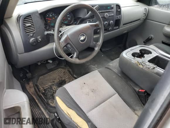 2008 Chevrolet Silverado 1500 Work Truck with VIN 1GCEC19X18Z319224, listed as a Copart auction lot 51973565 with 221,659 mi miles and Clean title. Bid and sale history available at DreamBid. Image 8.