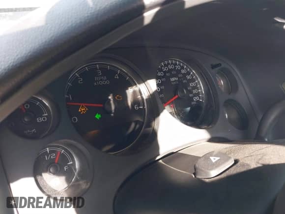 2007 Chevrolet Tahoe LTZ с VIN 1GNFC130X7R241919, выставлен на аукционе IAAI как лот 41270202 с пробегом Не указан миль и . История ставок и продаж доступна на DreamBid. Изображение 7.