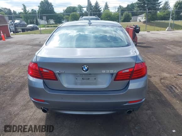 2015 BMW 5 Series 535i xDrive with VIN WBA5B3C56FD545983, listed as a IAAI auction lot 43122724 with 155,926 mi miles and . Bid and sale history available at DreamBid. Image 16.