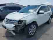 2014 Nissan Murano SL z VIN JN8AZ1MU9EW415436, wystawiony jako IAAI lot #42062768 z przebiegiem 76 011 mil mil oraz . Historia ofert i sprzedaży dostępna na DreamBid. Obrazek 2.