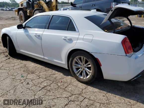 2017 Chrysler 300 Limited with VIN 2C3CCAAG3HH663578, listed as a Copart auction lot 59133595 with 115,206 mi miles and Salvage title. Bid and sale history available at DreamBid. Image 2.