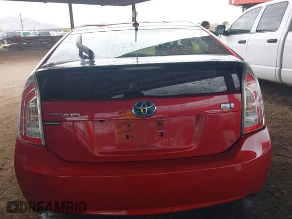 2014 Toyota Prius Four с VIN JTDKN3DU8E1765449, выставлен на аукционе IAAI как лот 42208013 с пробегом 99 279 миль миль и . История ставок и продаж доступна на DreamBid. Изображение 16.