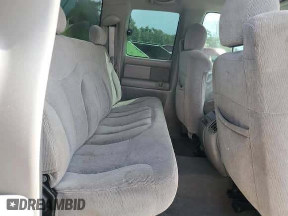 1999 GMC Sierra 1500 SLE с VIN 2GTEC19T9X1539196, выставлен на аукционе Copart как лот 84273815 с пробегом 187 232 миль миль и Списание • Salvage title. История ставок и продаж доступна на DreamBid. Изображение 10.