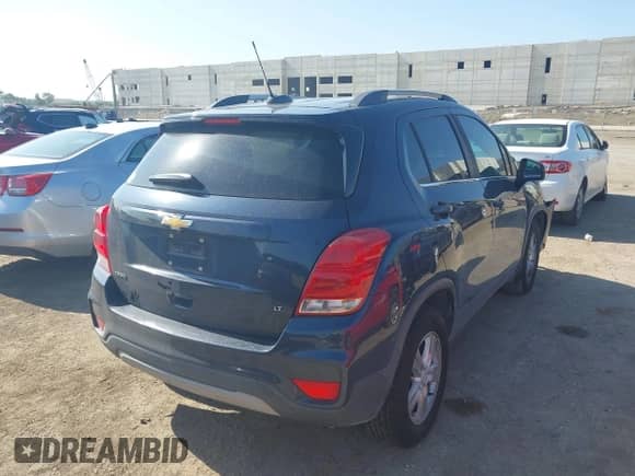2019 Chevrolet Trax LT z VIN 3GNCJLSB4KL190764, wystawiony jako IAAI lot #42690882 z przebiegiem 127 680 mil mil oraz . Historia ofert i sprzedaży dostępna na DreamBid. Obrazek 4.