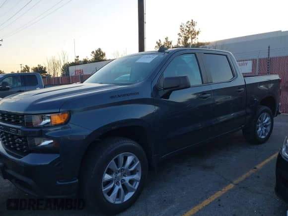 2021 Chevrolet Silverado 1500 Custom z VIN 3GCPWBEH4MG173383, wystawiony jako IAAI lot #41302874 z przebiegiem 45 070 mil mil oraz . Historia ofert i sprzedaży dostępna na DreamBid. Obrazek 14.