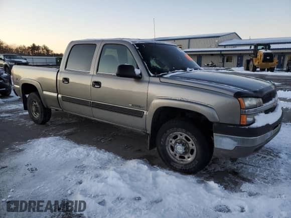2003 Chevrolet Silverado 1500HD LT with VIN 1GCGK13U53F196595, listed as a Copart auction lot 88213305 with Not provided miles and Salvage title. Bid and sale history available at DreamBid. Image 4.
