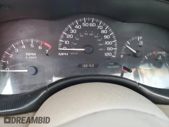 2004 Chevrolet Malibu Classic z VIN 1G1ND52F84M523170, wystawiony jako Copart lot #55119765 z przebiegiem 133 153 mil mil oraz Szkoda całkowita • Salvage title. Historia ofert i sprzedaży dostępna na DreamBid. Obrazek 9.