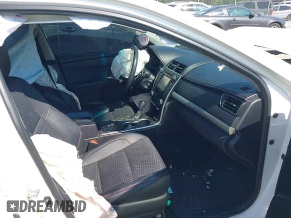 2015 Toyota Camry SE с VIN 4T1BF1FK7FU082733, выставлен на аукционе IAAI как лот 43157114 с пробегом 61 151 миль миль и . История ставок и продаж доступна на DreamBid. Изображение 5.