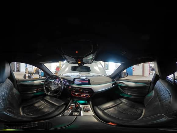 2018 BMW 5 Series M550i xDrive with VIN WBAJB9C51JB034817, listed as a Copart auction lot 69056245 with 132,405 mi miles and Salvage title. Bid and sale history available at DreamBid. Image 14.