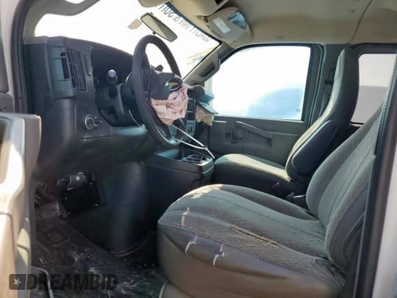 2016 Chevrolet Express Passenger LT с VIN 1GAZGPFG8G1191020, выставлен на аукционе Copart как лот 70496525 с пробегом 162 520 миль миль и Списание • Salvage title. История ставок и продаж доступна на DreamBid. Изображение 7.