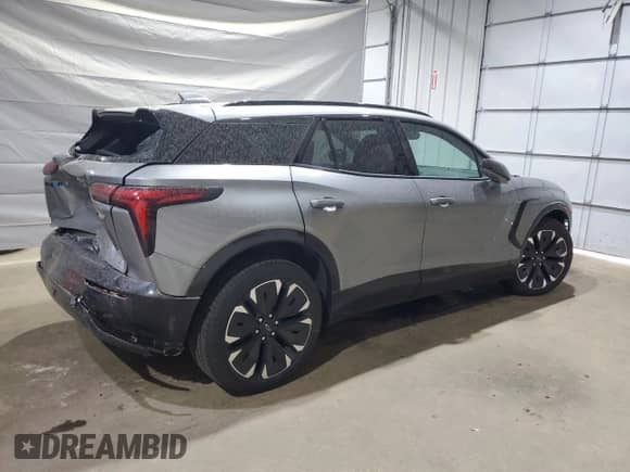 2024 Chevrolet Blazer EV eAWD RS z VIN 3GNKDCRJ1RS177373, wystawiony jako Copart lot #62331885 z przebiegiem 886 mil mil oraz Szkoda całkowita • Salvage title. Historia ofert i sprzedaży dostępna na DreamBid. Obrazek 3.