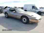 1985 Chevrolet Corvette with VIN 1G1YY0785F5124812, listed as a Copart auction lot 60605264 with 880,422 mi miles and Salvage title. Bid and sale history available at DreamBid. Image 4.