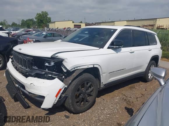 2021 Jeep Grand Cherokee Limited with VIN 1C4RJKBG9M8137116, listed as a IAAI auction lot 42667651 with 37,421 mi miles and . Bid and sale history available at DreamBid. Image 16.