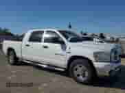 2007 Dodge 1500 SLT z VIN 3D7KR19D17G809089, wystawiony jako Copart lot #81653915 z przebiegiem 219 573 mil mil oraz Szkoda całkowita • Salvage title. Historia ofert i sprzedaży dostępna na DreamBid. Obrazek 4.