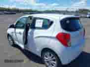 2022 Chevrolet Spark 2LT z VIN KL8CF6SA2NC020978, wystawiony jako IAAI lot #43179464 z przebiegiem 25 047 mil mil oraz . Historia ofert i sprzedaży dostępna na DreamBid. Obrazek 3.