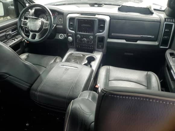 2018 Ram 1500 Longhorn с VIN 1C6RR7PT4JS262333, выставлен на аукционе Copart как лот 58147735 с пробегом 178 006 миль миль и Списание • Salvage title. История ставок и продаж доступна на DreamBid. Изображение 8.