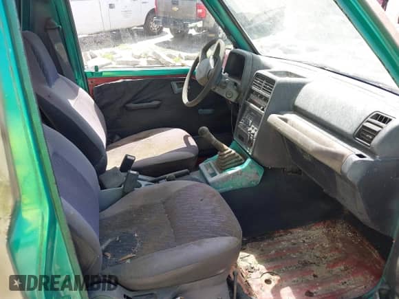 1995 Chevrolet Tracker с VIN 2CNBJ1869S6911342, выставлен на аукционе IAAI как лот 42265392 с пробегом 121 944 миль миль и . История ставок и продаж доступна на DreamBid. Изображение 5.