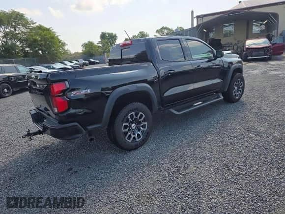 2024 Chevrolet Colorado 4WD Z71 с VIN 1GCPTDEK8R1316907, выставлен на аукционе Copart как лот 80474875 с пробегом 18 088 миль миль и Списание • Salvage title. История ставок и продаж доступна на DreamBid. Изображение 4.